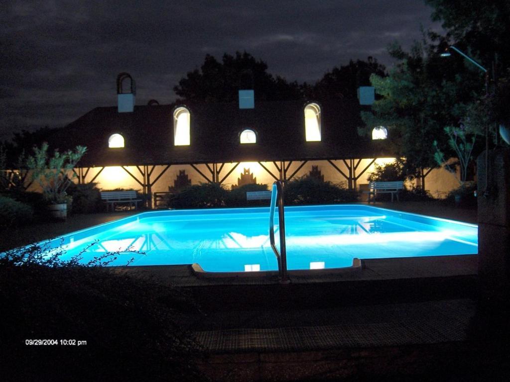 Romantik Camping és Panzió Buk Exterior foto